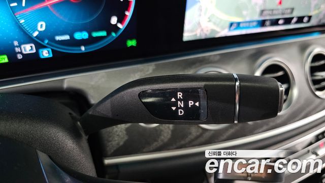Mercedes-Benz E-Класс 2022