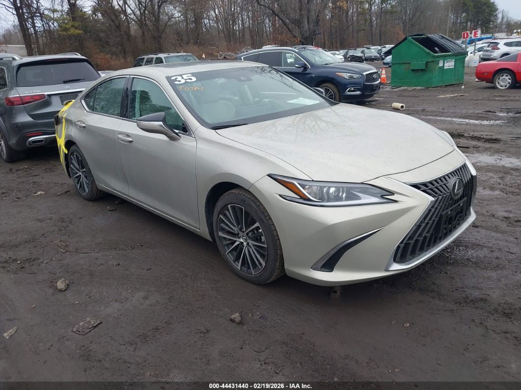 Lexus ES 2025