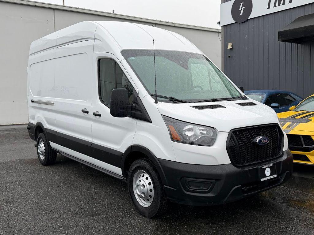 Ford Transit 2025