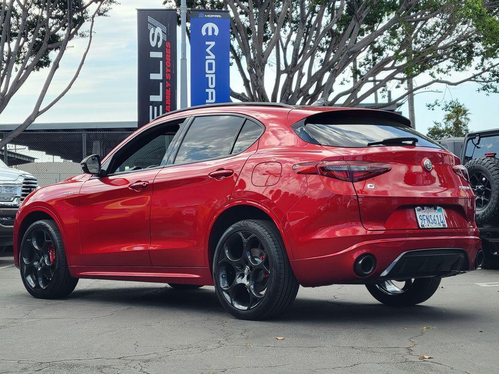 Alfa Romeo Stelvio 2023
