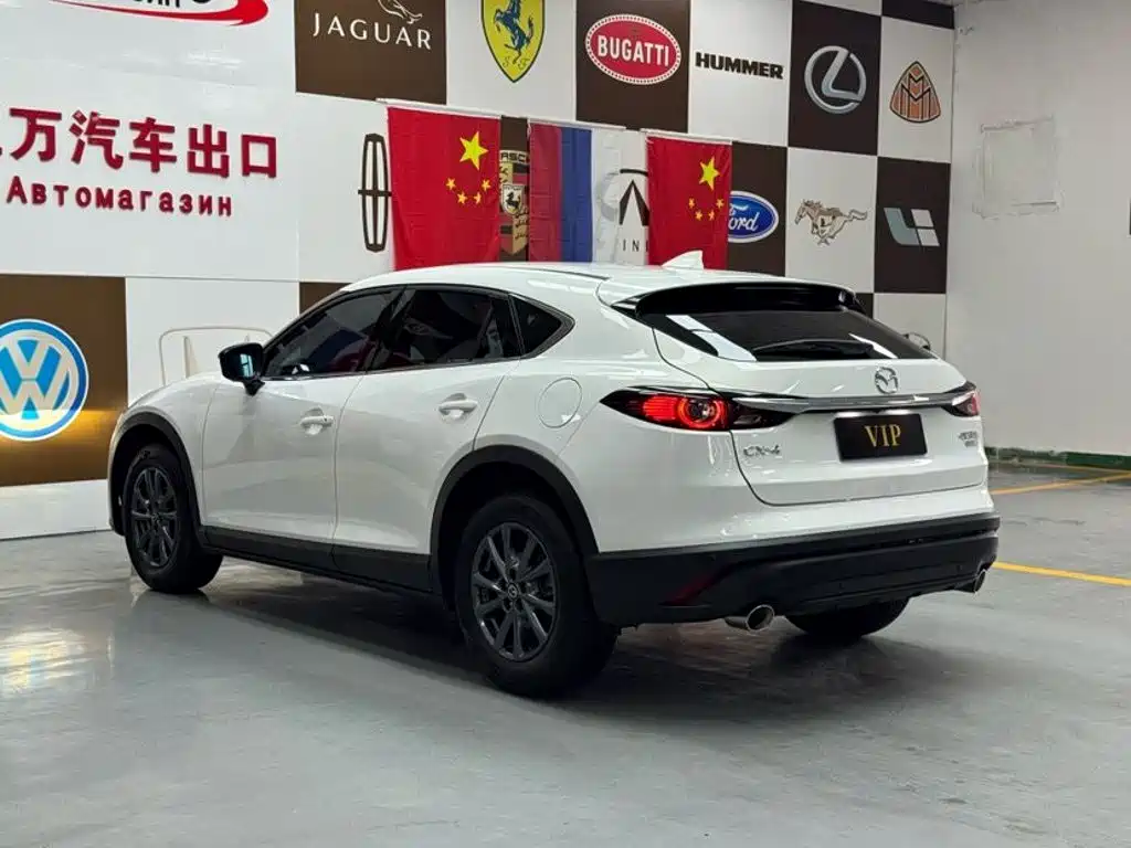 Mazda CX-4 2023