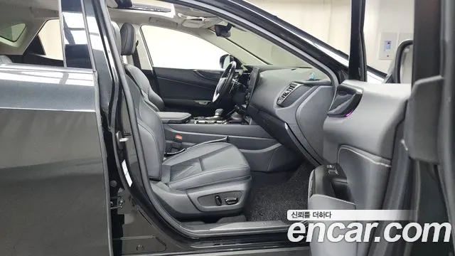 Lexus NX 2022