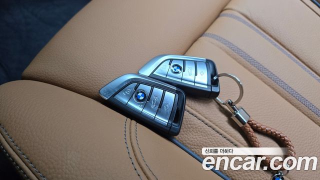BMW 5 серии 2023