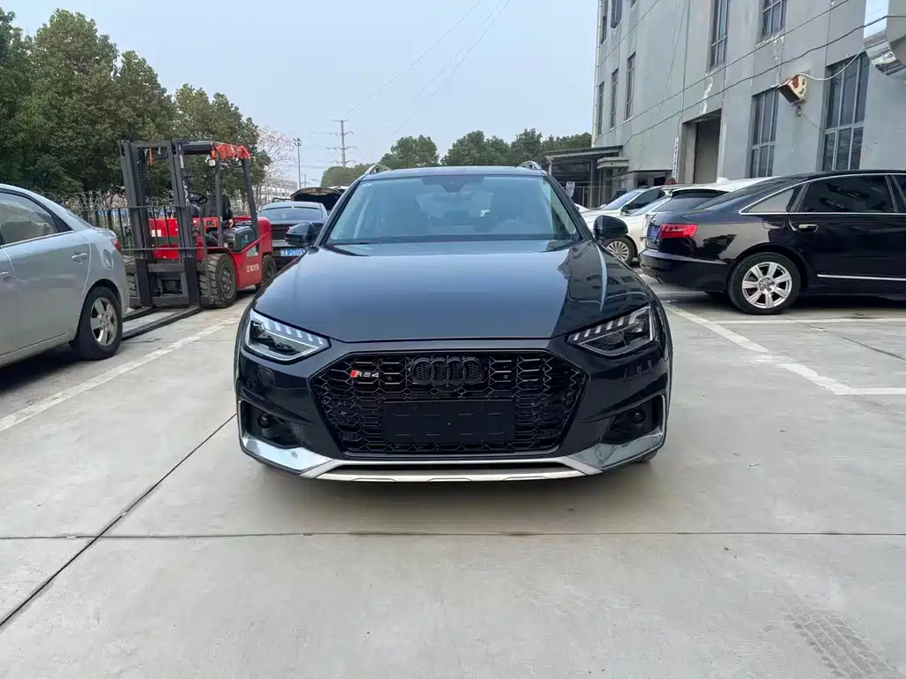 Audi A4 2023