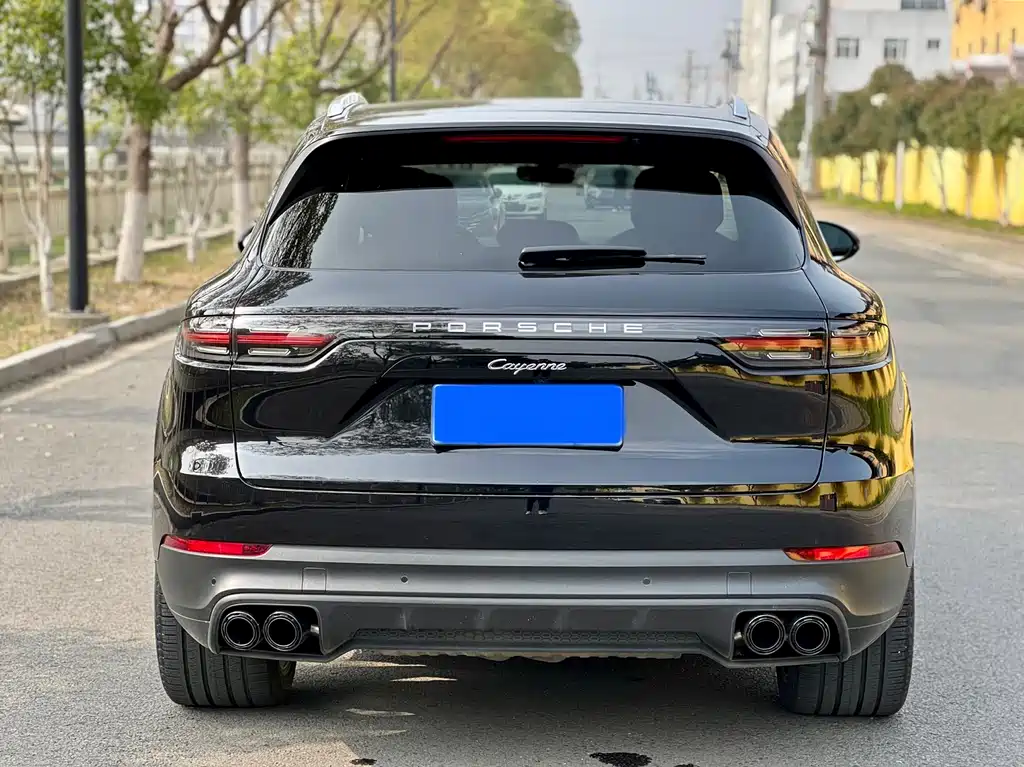 Porsche Cayenne 2022