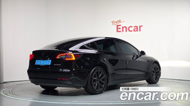 Tesla Model 3 2022