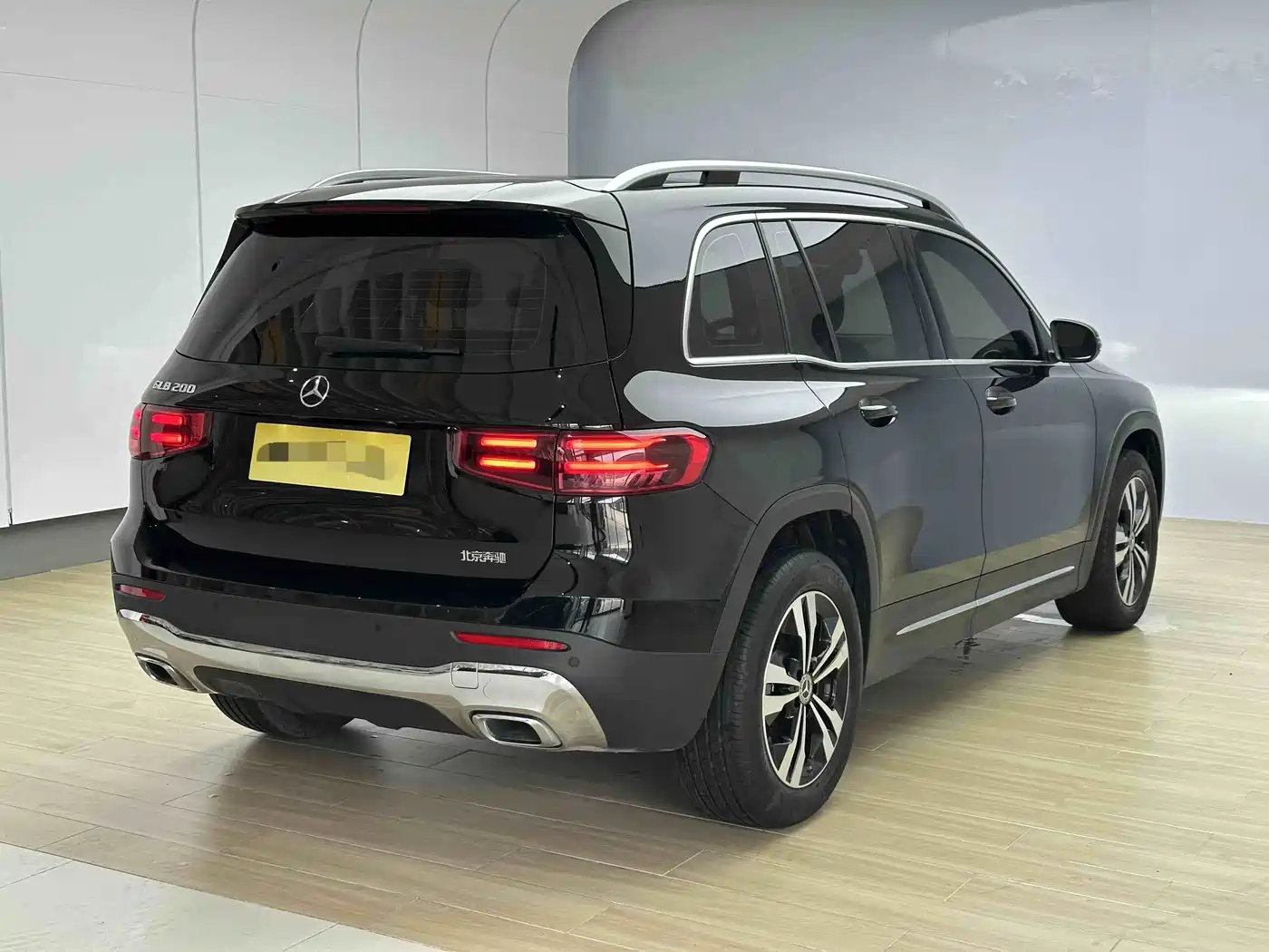 Mercedes-Benz GLB 2024
