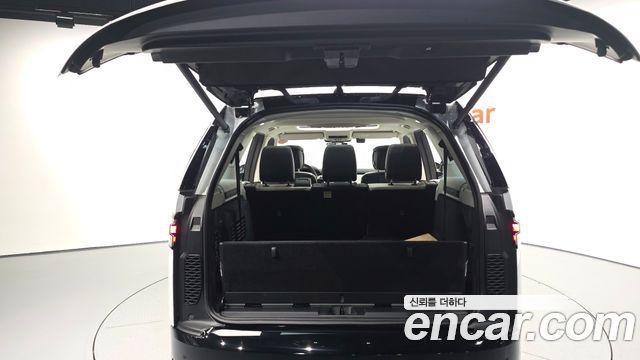 Land Rover Discovery 2025