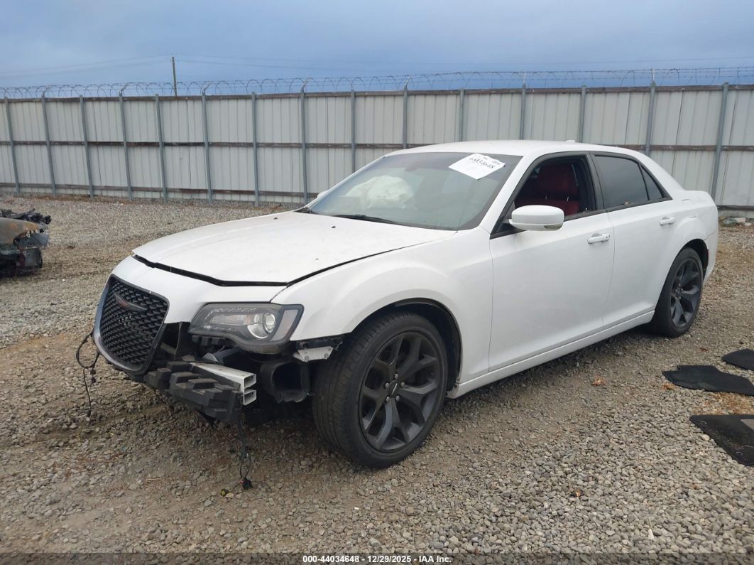 Chrysler 300 2020