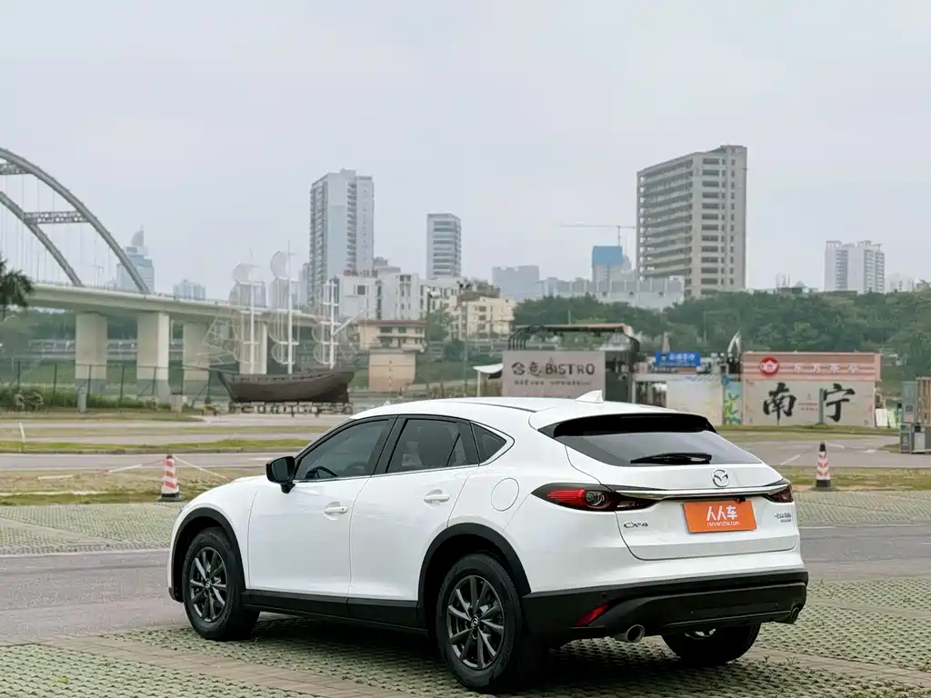 Mazda CX-4 2022