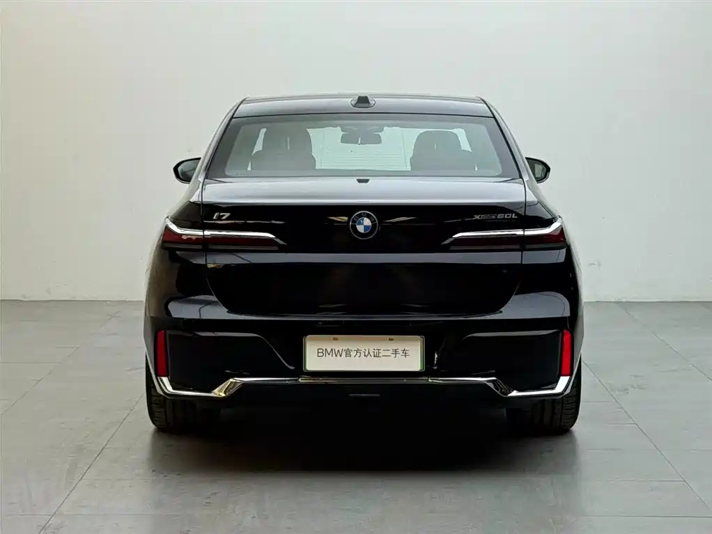 BMW i7 2023