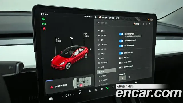 Tesla Model 3 2021