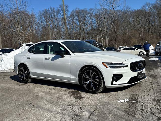 Volvo S60 2025