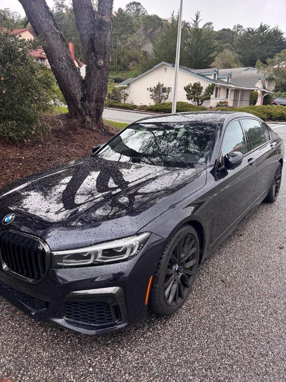 BMW 740 2021