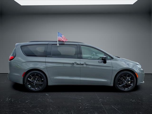 Chrysler Pacifica 2025