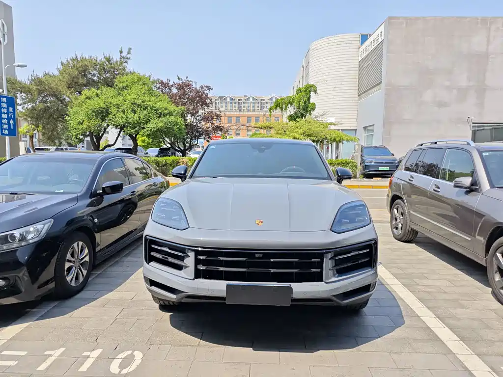 Porsche Cayenne 2023