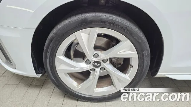 Audi A4 2021