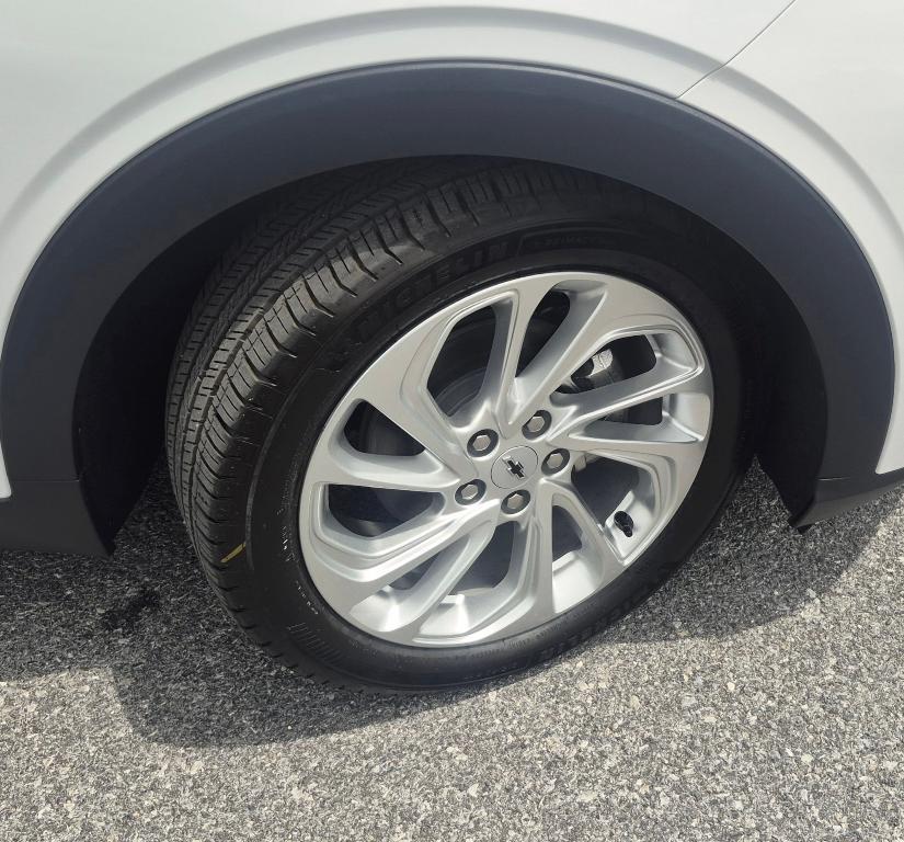 Chevrolet Bolt 2027