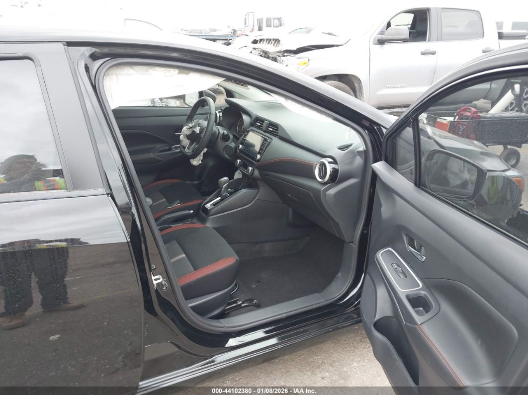 Nissan Versa 2024
