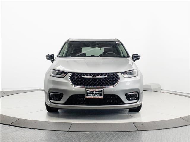 Chrysler Pacifica 2024