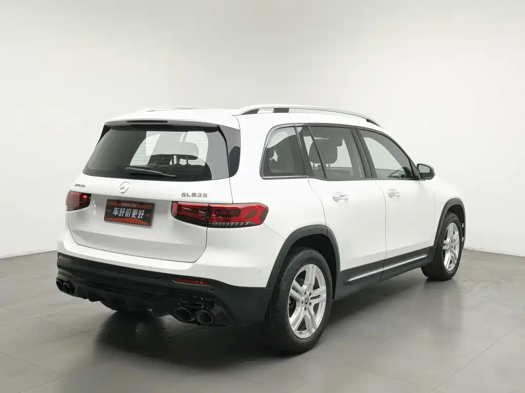 Mercedes-Benz GLB 2023