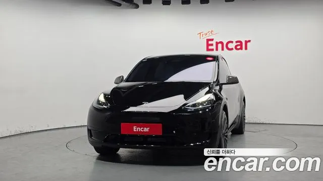 Tesla Model Y 2023