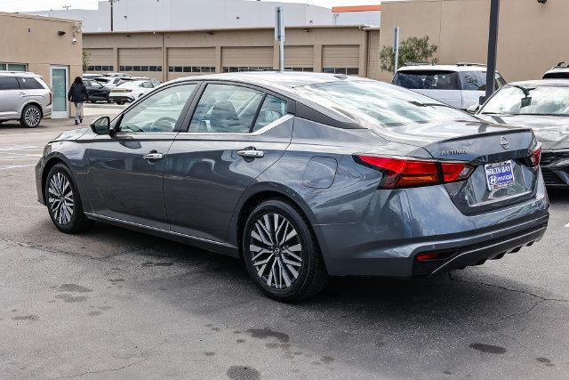 Nissan Altima 2025
