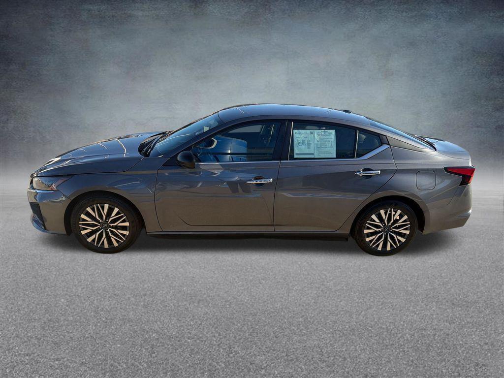 Nissan Altima 2025