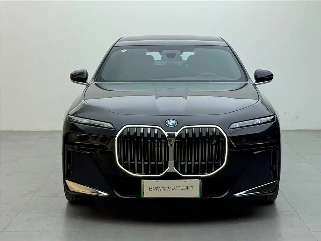BMW i7 2023