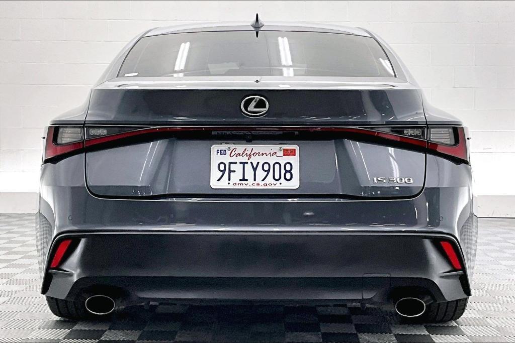 Lexus IS 300 2023