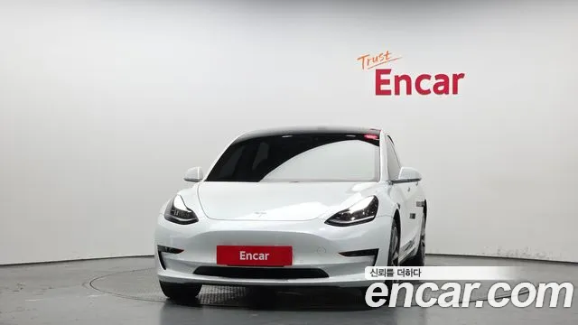 Tesla Model 3 2020