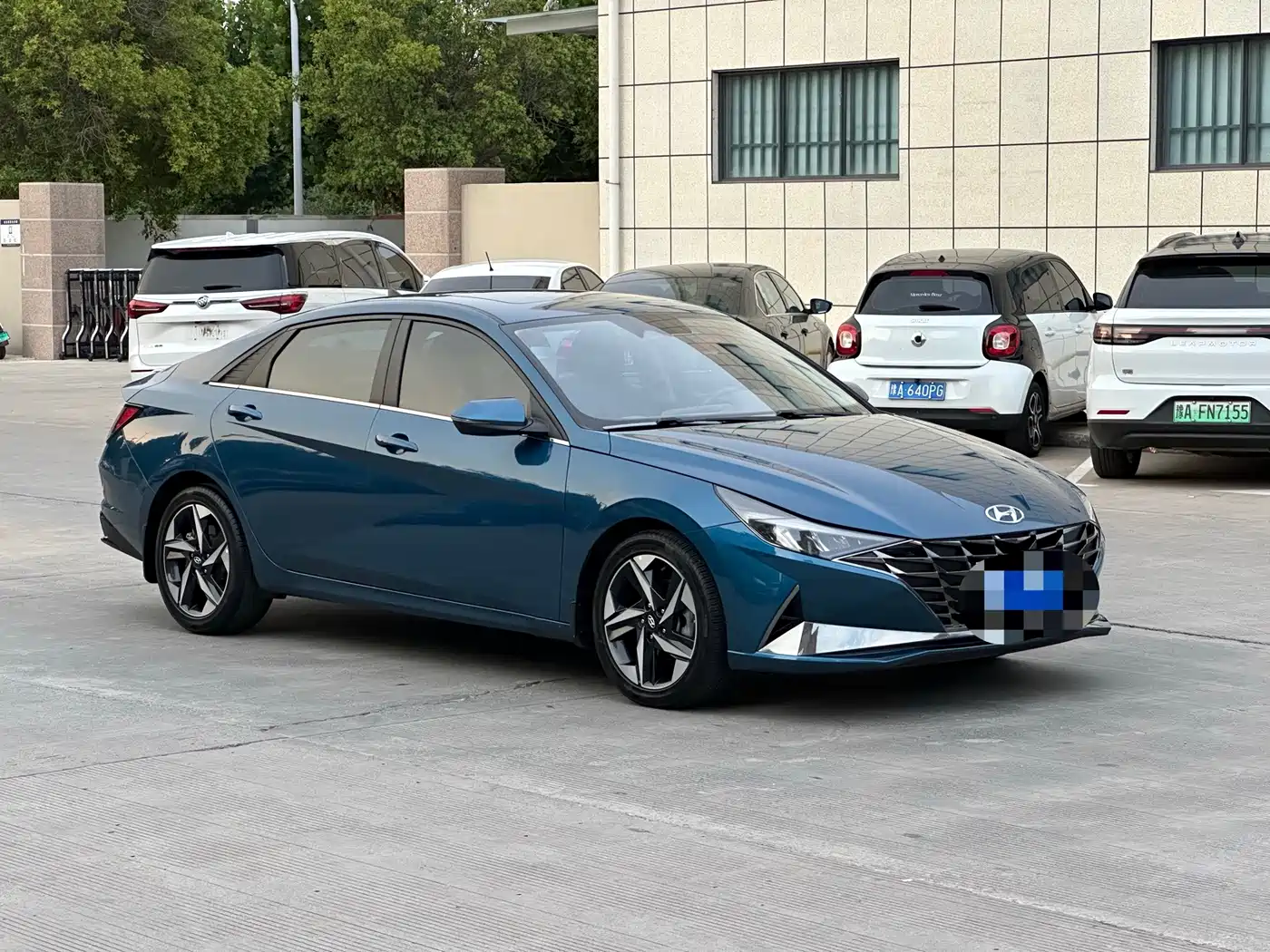 Hyundai Elantra 2022