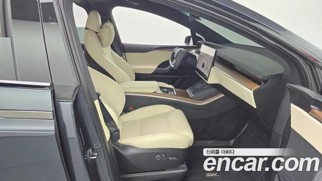 Tesla Model X 2024