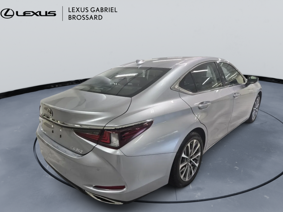 Lexus ES 2023