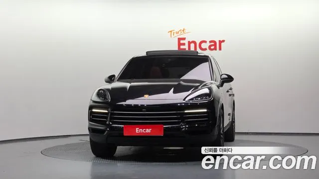 Porsche Cayenne 2021