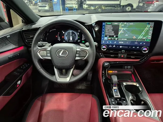 Lexus NX 2024