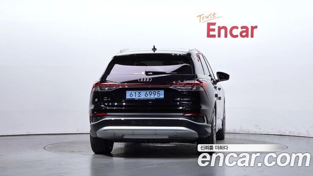 Audi Q4 e-tron 2025