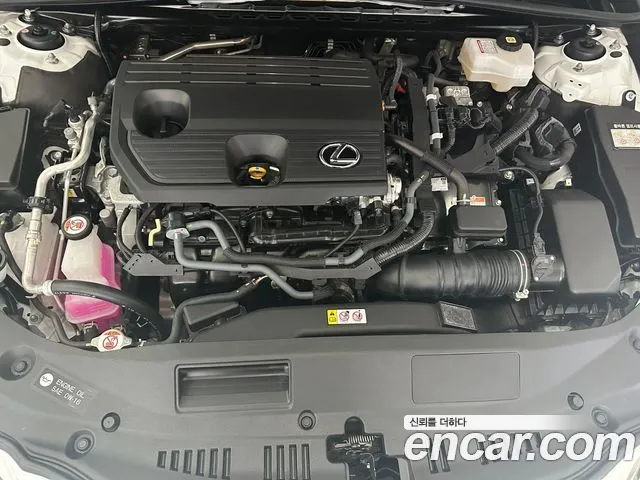 Lexus ES 2024