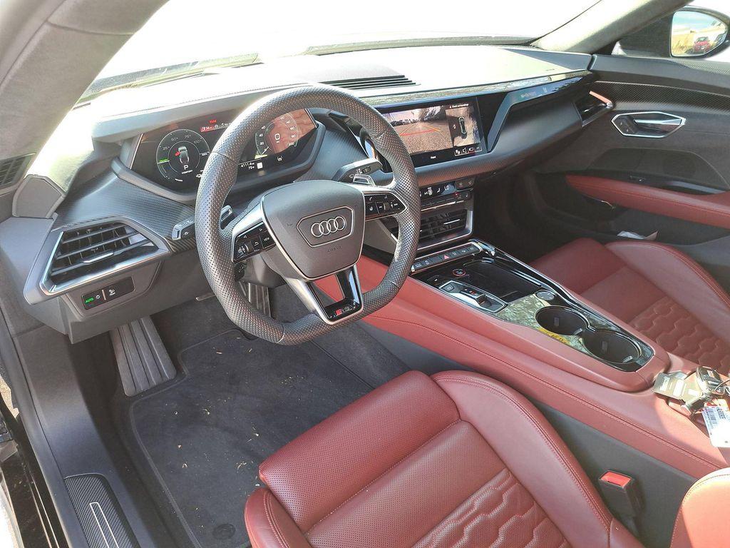 Audi RS e-tron GT 2024