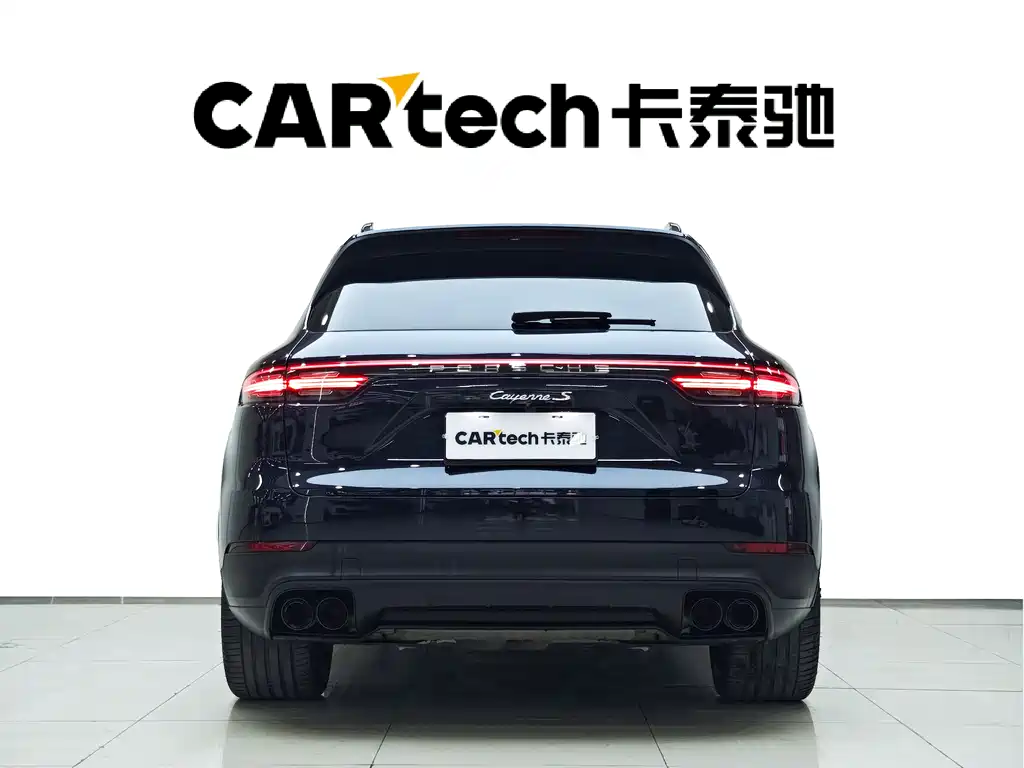 Porsche Cayenne 2022