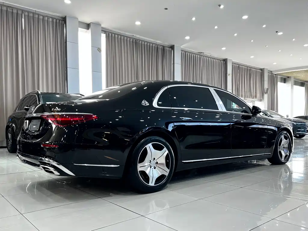Mercedes-Benz Maybach S-Класс 2023