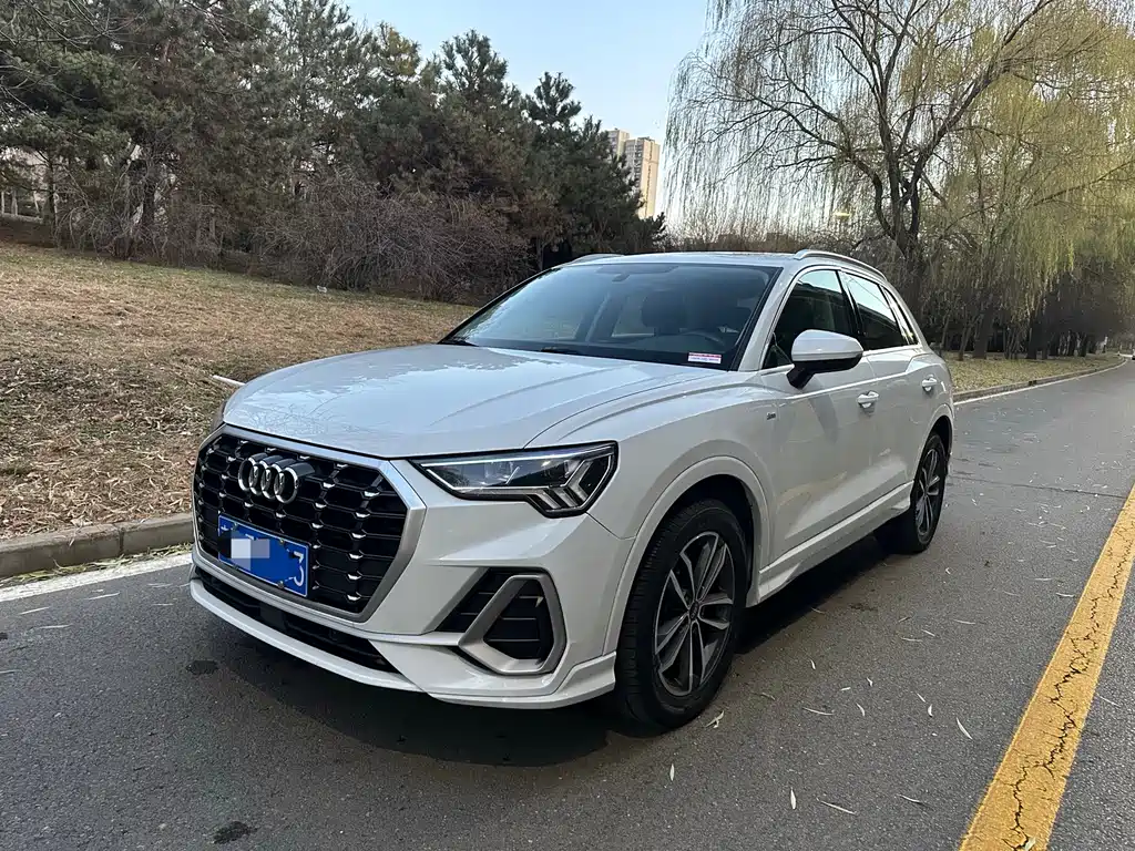 Audi Q3 2022