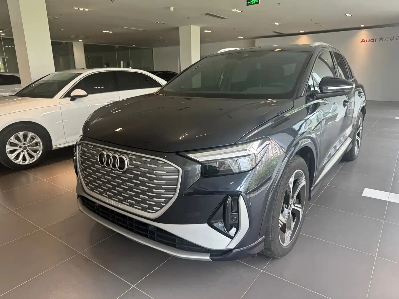 Audi Q4 e-tron 2024