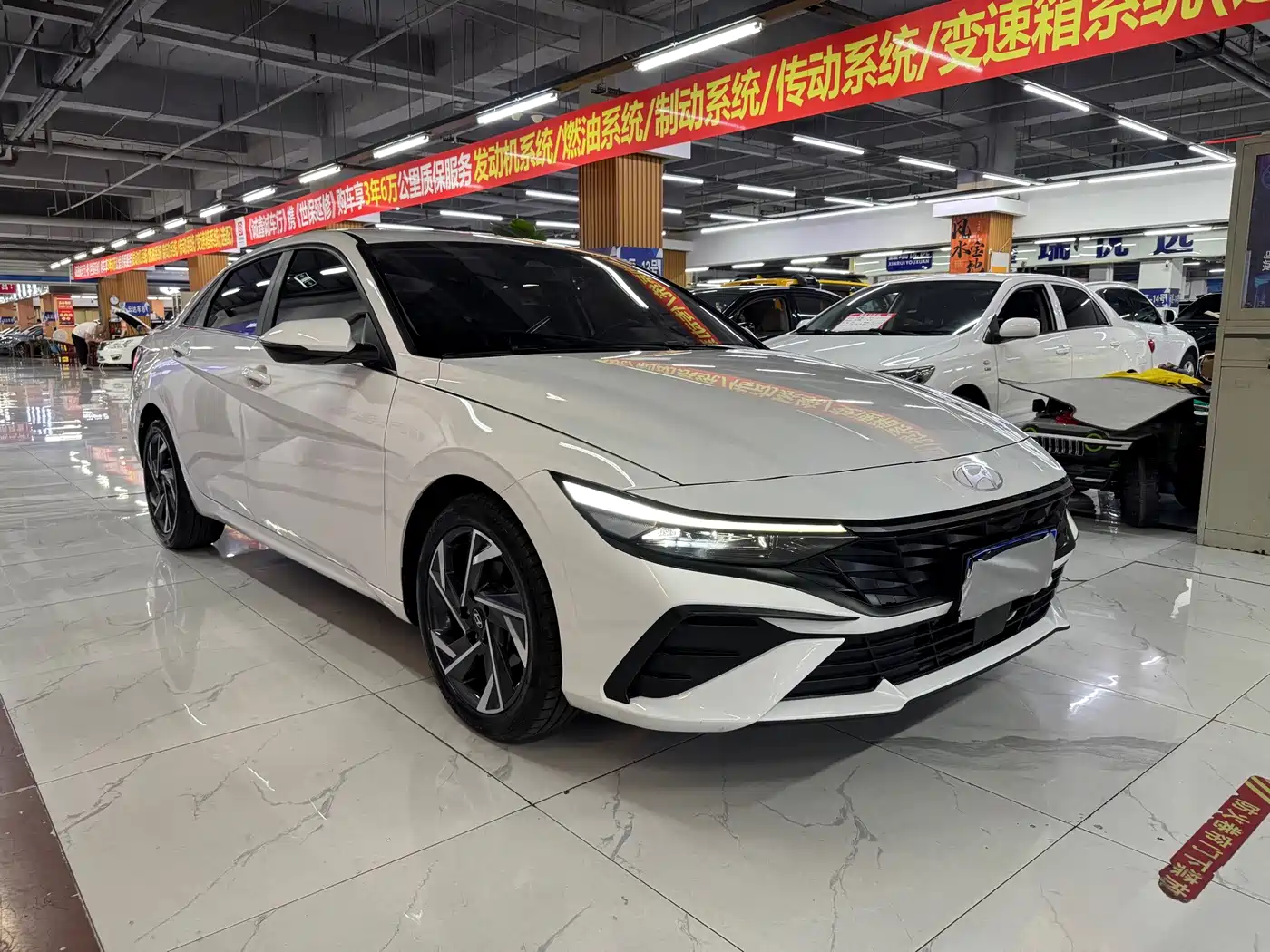 Hyundai Elantra 2024