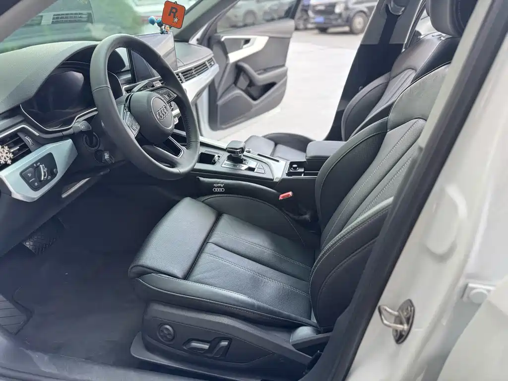 Audi A4 2021