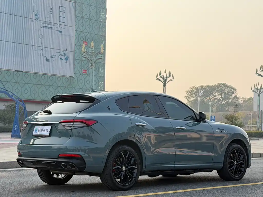 Maserati Levante 2022
