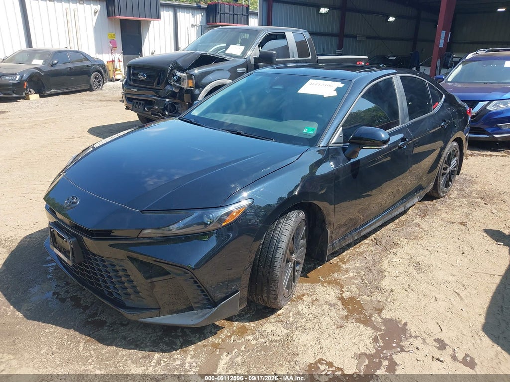 Toyota Camry 2025