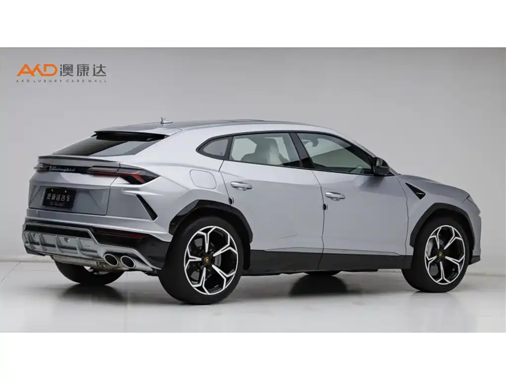 Lamborghini Urus 2021
