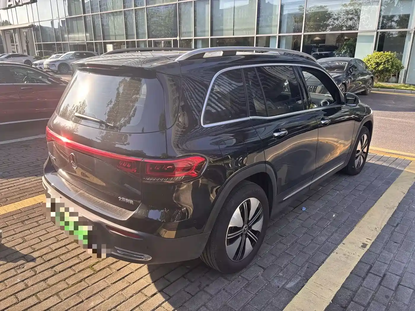 Mercedes-Benz EQB 2022
