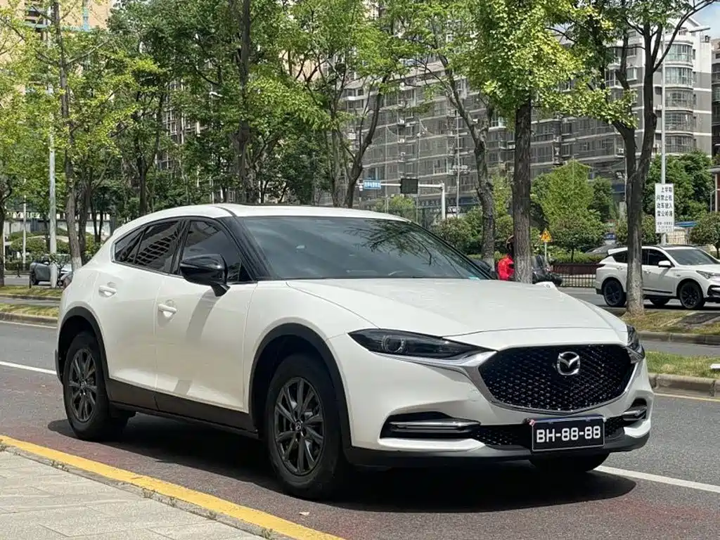 Mazda CX-4 2023